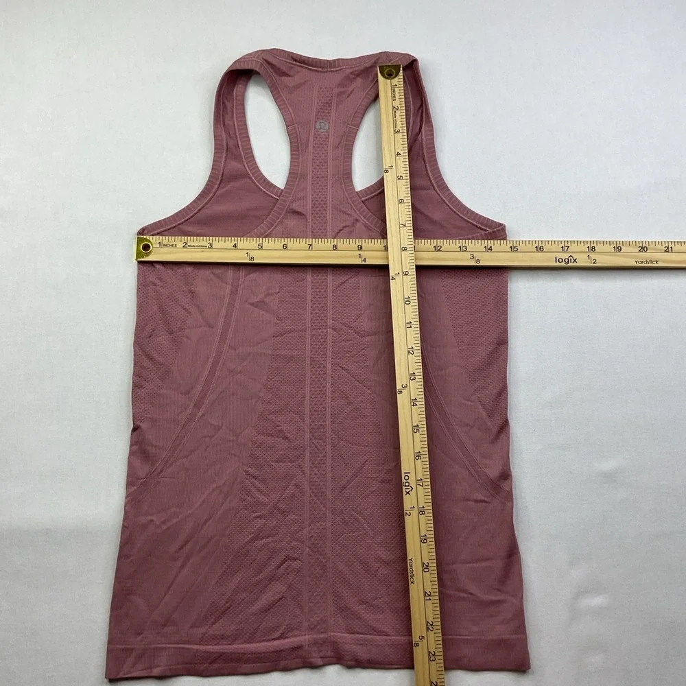 Lululemon Tank Top Women Sz 6 Metal Vent Racer Back Vented Athletic Gym Mauve
